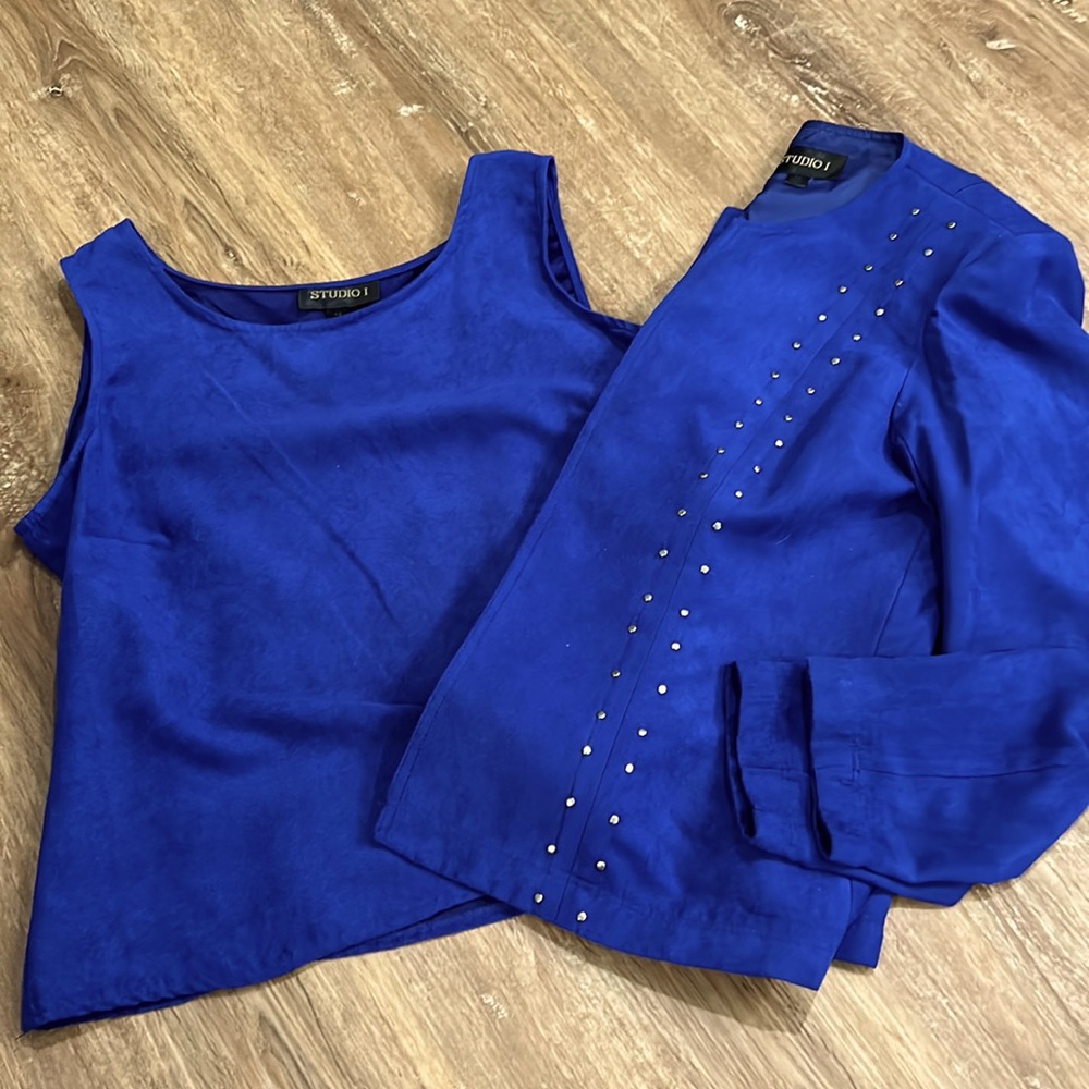Two piece set